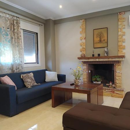Just Constructed! Villa Gastouni Ngoại thất bức ảnh