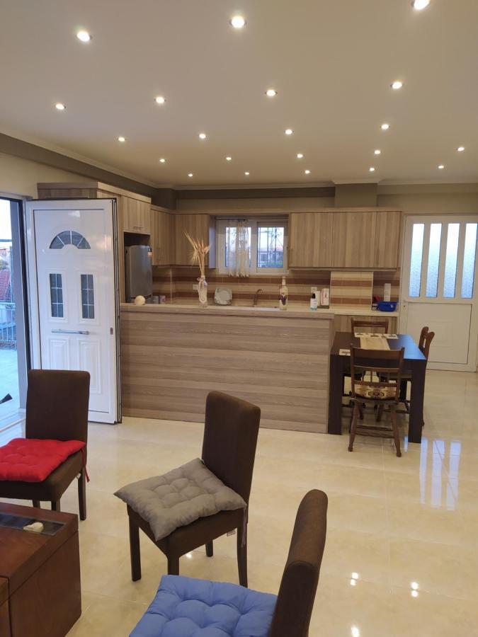 Just Constructed! Villa Gastouni Ngoại thất bức ảnh